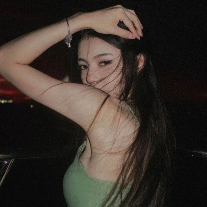 风流艳妇
